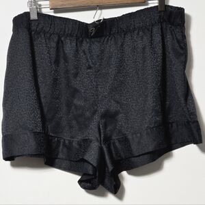 Victoria's Secret Black Leopard Sleep Short Pajamas